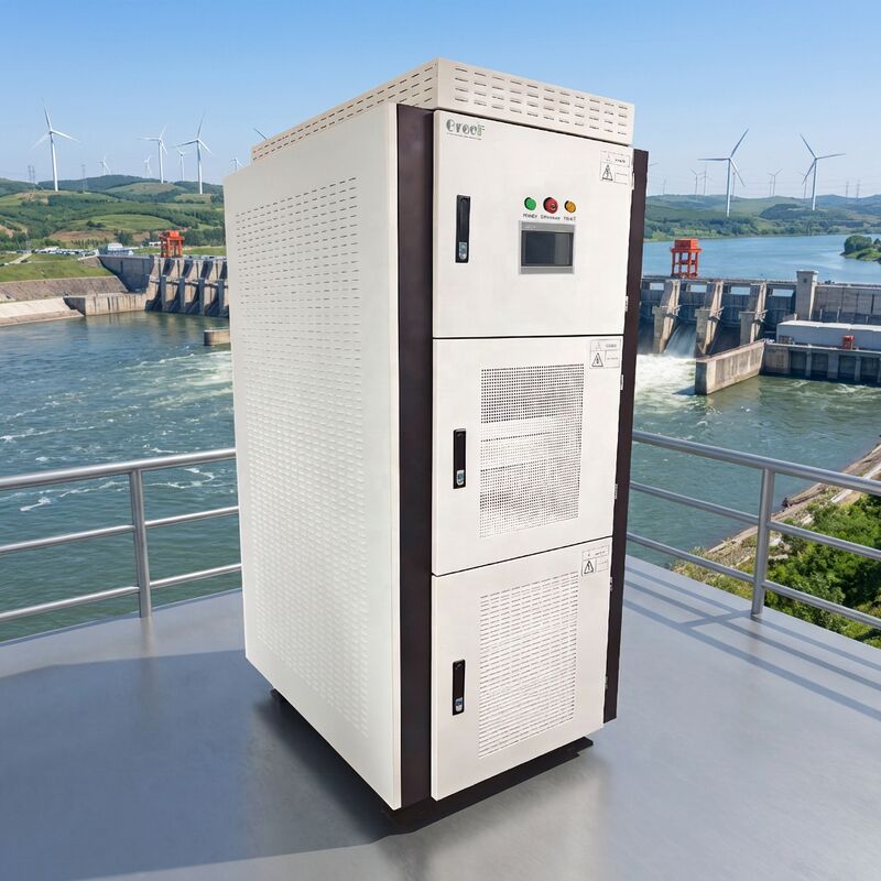 एलसीडी टच स्क्रीन डिस्प्ले ग्राउंड फॉल्ट मॉनिटरिंग और 240-550V डीसी इनपुट वोल्टेज रेंज के साथ ऑन-ग्रिड कंट्रोलर